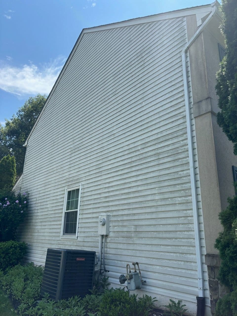 Gallery photos for Revitalize Your Home with Expert Power Washing: Image #1