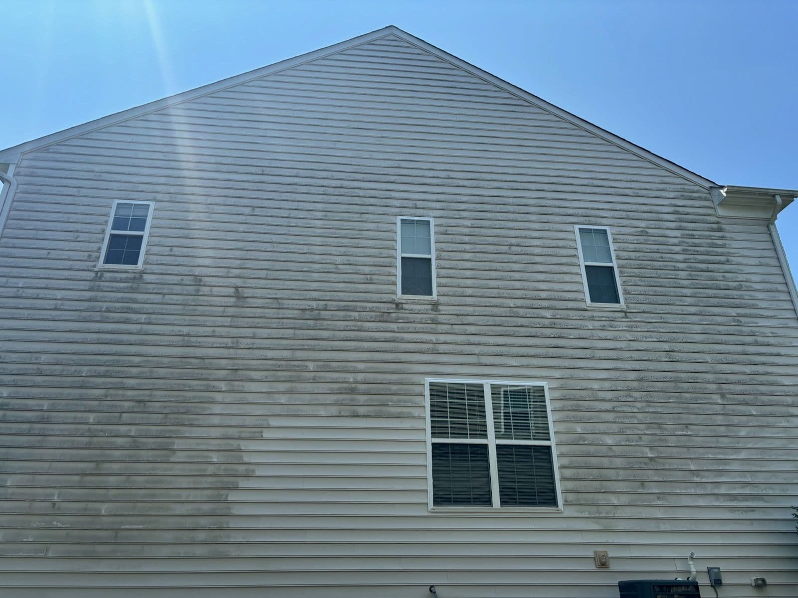 Gallery photos for Revitalize Your Home with Expert Siding Cleaning: Image #1